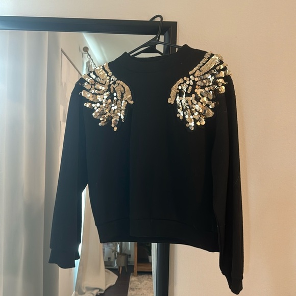 SHEIN Tops - Gold Wing Shape Sequin Black Sweatshirt